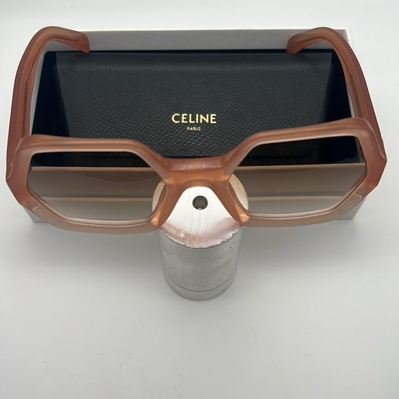 New Celine sunglasses with case - Picture 2 of 3